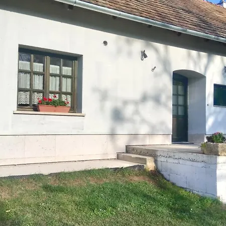 Vendégház Gerecse Sutto